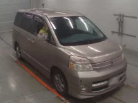 Toyota VOXY лот № 10040 оценка 3  с аукциона в Японии 4