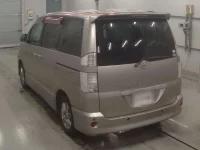 Toyota VOXY лот № 10040 оценка 3  с аукциона в Японии 5