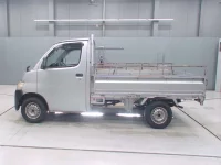 Toyota TOWN ACE TRUCK лот № 70032 оценка 3  с аукциона в Японии 3