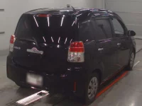 Toyota SPADE лот № 10048 оценка 4  с аукциона в Японии 1