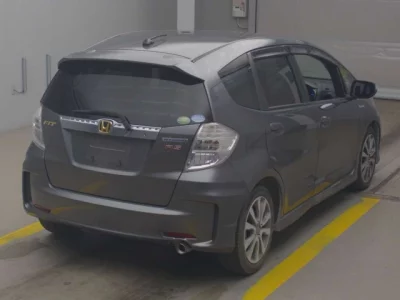 Honda FIT  с аукциона в Японии
