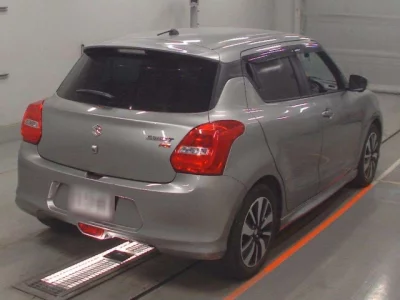 Suzuki SWIFT  с аукциона в Японии
