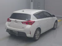 Toyota AURIS лот № 4123 оценка R  с аукциона в Японии 1