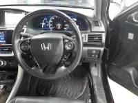 Honda ACCORD лот № 33049 оценка 3  с аукциона в Японии 6