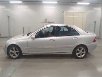 Mercedes-Benz C CLASS  с аукциона в Японии