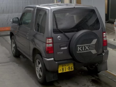 Nissan KIX