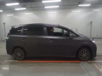 Toyota WISH лот № 10087 оценка 3.5  с аукциона в Японии 2