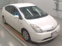 Toyota PRIUS лот № 36050 оценка 3.5  с аукциона в Японии 4