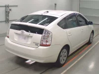Toyota PRIUS лот № 36050 оценка 3.5  с аукциона в Японии 1