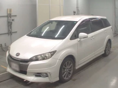 Toyota WISH  с аукциона в Японии