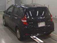 Nissan NOTE лот № 10093 оценка 3  с аукциона в Японии 5