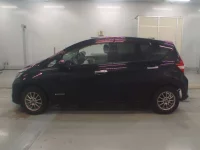 Nissan NOTE лот № 10093 оценка 3  с аукциона в Японии 3