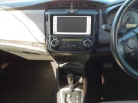 Toyota COROLLA AXIO лот № 70077 оценка 4  с аукциона в Японии 8