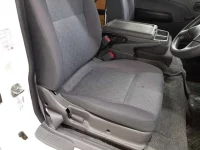 Nissan CARAVAN VAN лот № 10095 оценка 3.5  с аукциона в Японии 7