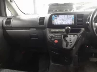 Toyota WISH лот № 10103 оценка 3  с аукциона в Японии 8