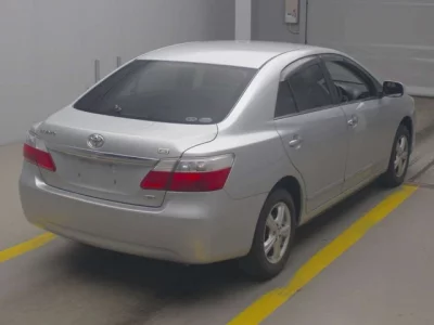 Toyota PREMIO  с аукциона в Японии