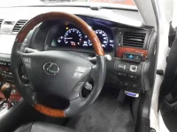Lexus LS лот № 33079 оценка 4  с аукциона в Японии 6
