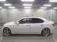Lexus LS лот № 33079 оценка 4  с аукциона в Японии 3