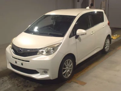 Subaru TREZIA  с аукциона в Японии