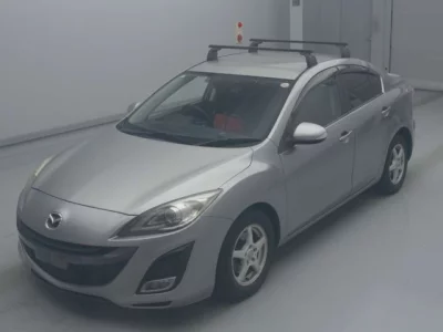 Mazda AXELA  с аукциона в Японии