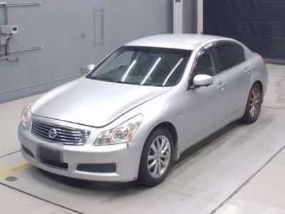 Nissan SKYLINE  с аукциона в Японии