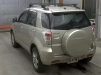 Toyota RUSH лот № 1071 оценка 3.5  с аукциона в Японии 1