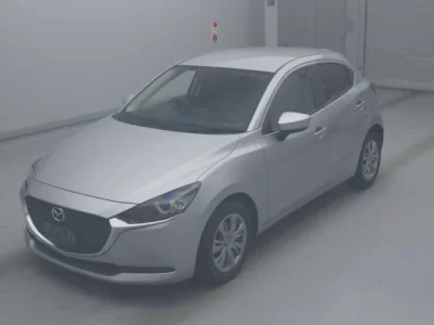 Mazda MAZDA2  с аукциона в Японии