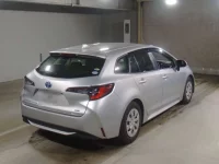 Toyota COROLLA TOURING лот № 110 оценка 3.5  с аукциона в Японии 1