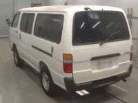 Toyota HIACE VAN лот № 33101 оценка 3  с аукциона в Японии 5