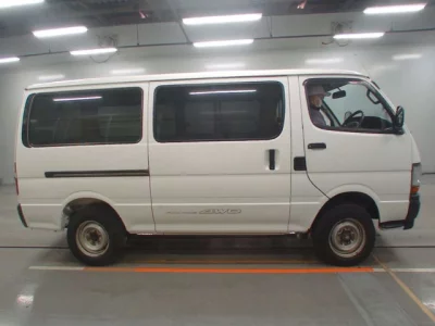 Toyota HIACE VAN  с аукциона в Японии