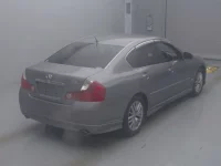 Nissan FUGA лот № 130 оценка 4  с аукциона в Японии 1