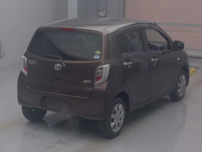 Toyota PIXIS EPOCH  с аукциона в Японии