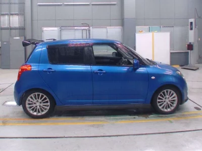 Suzuki SWIFT  с аукциона в Японии