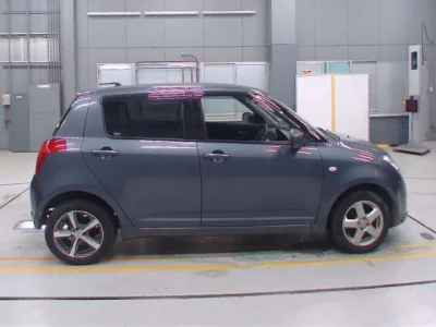 Suzuki SWIFT  с аукциона в Японии