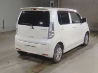 Suzuki WAGON R лот № 3076 оценка 4  с аукциона в Японии 1