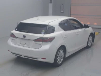 Lexus CT  с аукциона в Японии