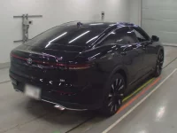 Toyota CROWN CROSSOVER лот № 33117 оценка 5  с аукциона в Японии 1