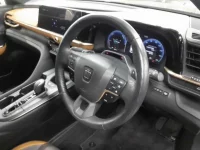 Toyota CROWN CROSSOVER лот № 33117 оценка 5  с аукциона в Японии 6