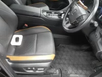 Toyota CROWN CROSSOVER лот № 33117 оценка 5  с аукциона в Японии 7