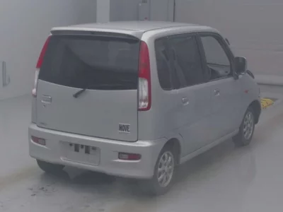 Daihatsu MOVE  с аукциона в Японии