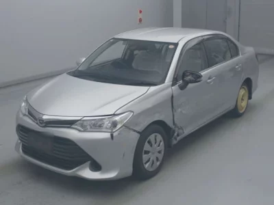 Toyota COROLLA AXIO  с аукциона в Японии
