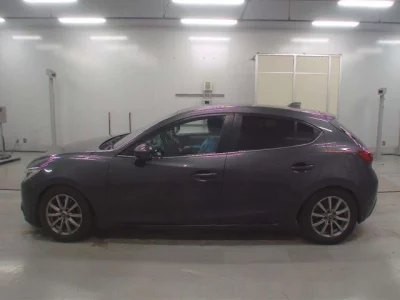 Mazda AXELA  с аукциона в Японии