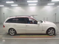 Mercedes-Benz E CLASS WAGON лот № 10194 оценка 4  с аукциона в Японии 2