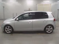 Volkswagen GOLF лот № 10193 оценка 4  с аукциона в Японии 3