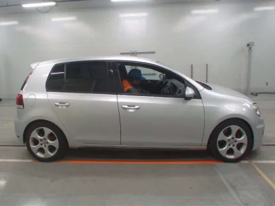 Volkswagen GOLF  с аукциона в Японии