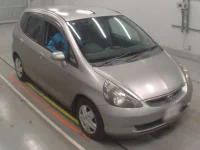 Honda FIT лот № 10199 оценка 3.5  с аукциона в Японии 4