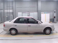 Toyota COROLLA лот № 70172 оценка 3.5  с аукциона в Японии 2