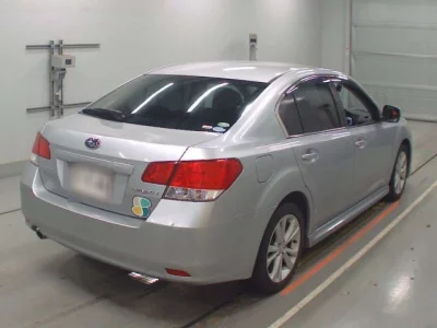 Subaru LEGACY B4  с аукциона в Японии