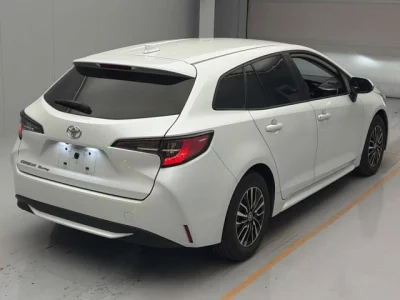 Toyota COROLLA TOURING  с аукциона в Японии