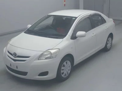 Toyota BELTA  с аукциона в Японии